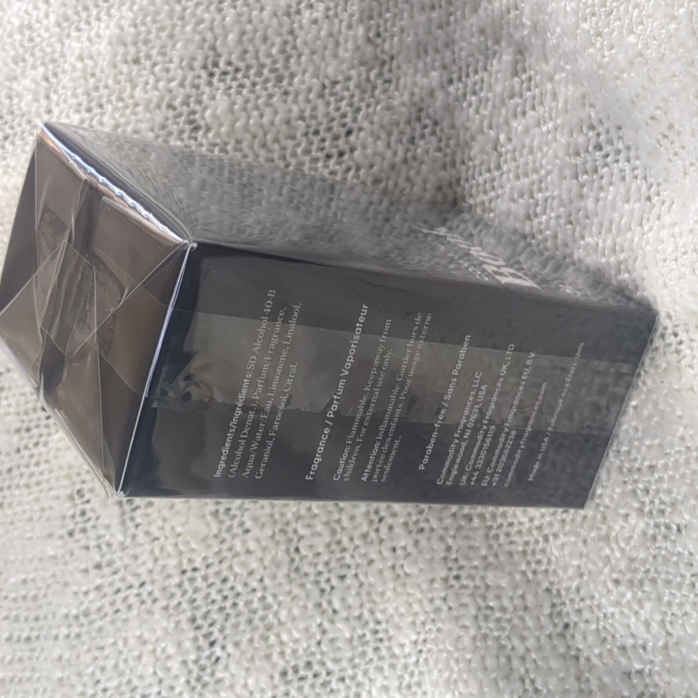 Commodity Book in Scent Space: Expressive, 30ml/1.0fl oz - Picture 6 of 9